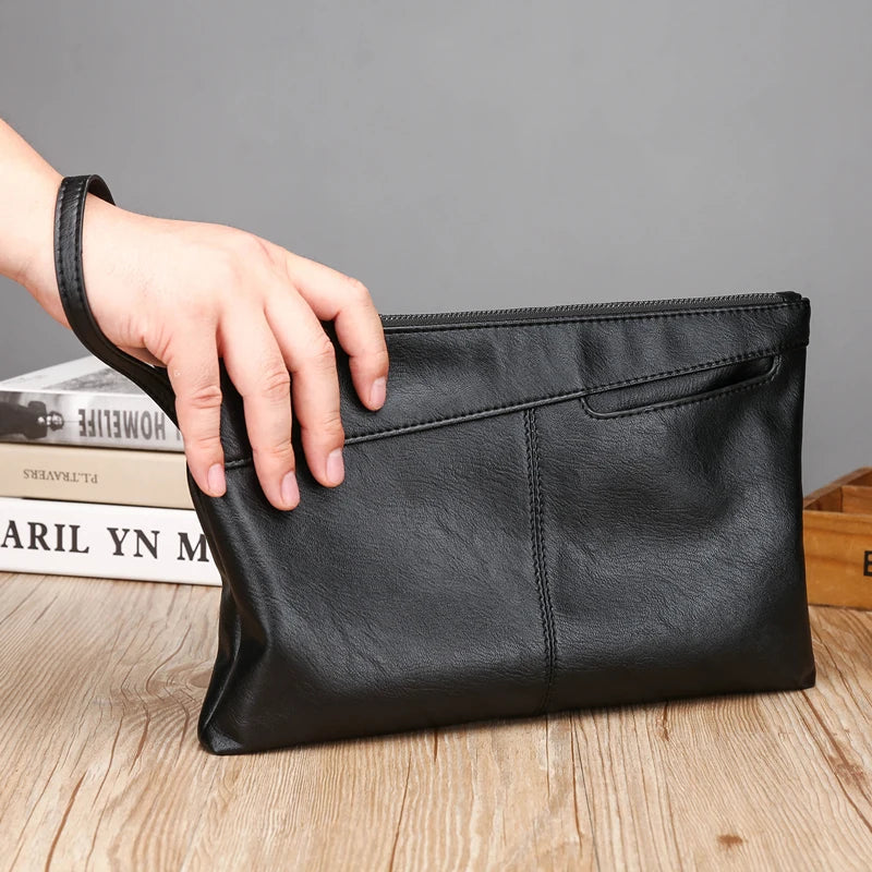 Pochette Cuir Homme Noire Souple – Poche Téléphone Extérieure, Zippée avec Dragonne L'artisan Cuir