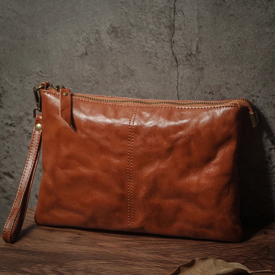 Pochette Cuir Homme Cognac – Cuir Froissé Vintage, Zippée avec Dragonne L'artisan Cuir