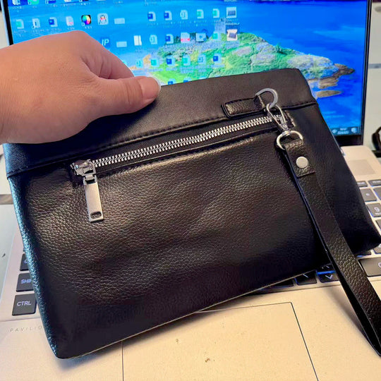 Pochette Homme Business Noire – Effet Grainé, Zippée avec Dragonne L'artisan Cuir
