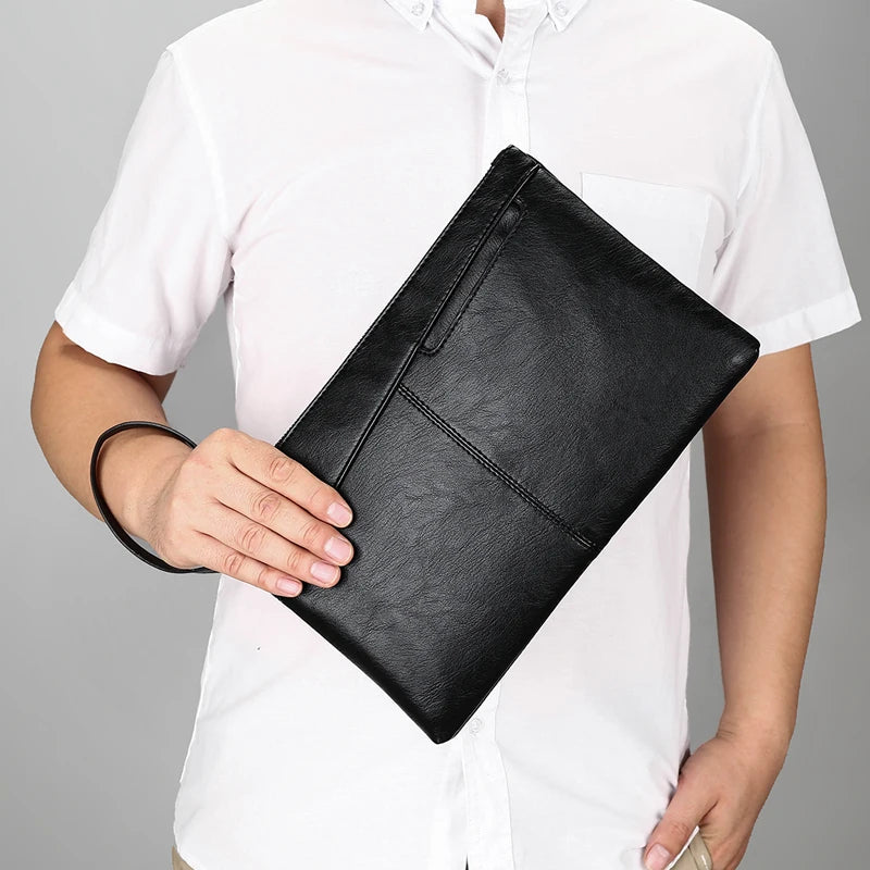 Pochette Cuir Homme Noire Souple – Poche Téléphone Extérieure, Zippée avec Dragonne L'artisan Cuir